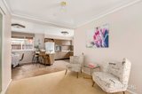 https://images.listonce.com.au/custom/160x/listings/32-riviera-road-avondale-heights-vic-3034/092/01816092_img_04.jpg?xy-03XgD87A