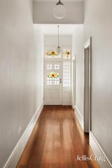 https://images.listonce.com.au/custom/160x/listings/32-stanhope-street-armadale-vic-3143/952/01919952_img_05.jpg?wvzfDXcOugo
