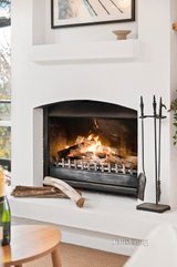 https://images.listonce.com.au/custom/160x/listings/32-the-ridge-lilydale-vic-3140/990/01720990_img_04.jpg?BNp7HbCwt4s