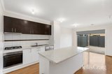 https://images.listonce.com.au/custom/160x/listings/32-tindales-road-wollert-vic-3750/440/01982440_img_04.jpg?px1-B2EWW4w