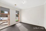 https://images.listonce.com.au/custom/160x/listings/32-tindales-road-wollert-vic-3750/440/01982440_img_07.jpg?RWjguTM9tBM
