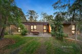 https://images.listonce.com.au/custom/160x/listings/32-warringah-crescent-eltham-vic-3095/946/01588946_img_01.jpg?HH8CmR1tXWE