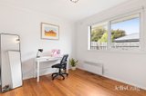 https://images.listonce.com.au/custom/160x/listings/32-zina-grove-mooroolbark-vic-3138/801/01990801_img_06.jpg?MZ4przcKGT8