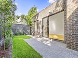 https://images.listonce.com.au/custom/160x/listings/320-south-parade-blackburn-vic-3130/580/01943580_img_06.jpg?UxSyA7jWugA