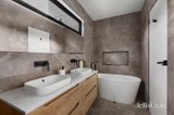 https://images.listonce.com.au/custom/160x/listings/3207-rattray-road-montmorency-vic-3094/143/01975143_img_09.jpg?zWoSDFbrmPc