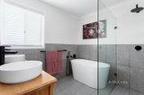 https://images.listonce.com.au/custom/160x/listings/321-broad-street-greensborough-vic-3088/199/01451199_img_11.jpg?dxT2oMCReaA