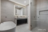 https://images.listonce.com.au/custom/160x/listings/321-inverell-avenue-mount-waverley-vic-3149/917/01720917_img_09.jpg?HYI8Rhim9UY