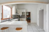 https://images.listonce.com.au/custom/160x/listings/321-jasper-road-ormond-vic-3204/305/01902305_img_05.jpg?zSEui4HphQo