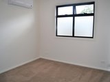 https://images.listonce.com.au/custom/160x/listings/321-law-street-heidelberg-heights-vic-3081/093/01681093_img_08.jpg?YR9GBzrs1x0