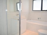 https://images.listonce.com.au/custom/160x/listings/321-law-street-heidelberg-heights-vic-3081/093/01681093_img_09.jpg?3zJmTlBzkSg