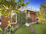 https://images.listonce.com.au/custom/160x/listings/321-narrak-road-balwyn-vic-3103/261/01684261_img_02.jpg?UEMgeASOiv0