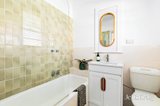 https://images.listonce.com.au/custom/160x/listings/32169-ormond-road-elwood-vic-3184/628/01912628_img_05.jpg?i-lRRKk88D0