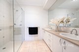 https://images.listonce.com.au/custom/160x/listings/322-oriel-road-ivanhoe-vic-3079/133/01909133_img_08.jpg?ZY4kr7BhZWM