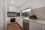 https://images.listonce.com.au/custom/160x/listings/3228-highbury-road-mount-waverley-vic-3149/573/00832573_img_03.jpg?A7-egXA1aHU