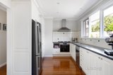 https://images.listonce.com.au/custom/160x/listings/323-clyde-street-surrey-hills-vic-3127/642/01117642_img_09.jpg?k1ePQcl2jNU