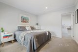 https://images.listonce.com.au/custom/160x/listings/323-gracedale-avenue-ringwood-east-vic-3135/768/01335768_img_07.jpg?lKBrDL2ptKI