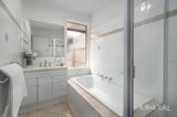 https://images.listonce.com.au/custom/160x/listings/323-meadow-crescent-mount-waverley-vic-3149/234/01767234_img_05.jpg?ZrzYlU335Mk