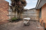 https://images.listonce.com.au/custom/160x/listings/323-meadow-crescent-mount-waverley-vic-3149/234/01767234_img_07.jpg?gH1343i2yaA