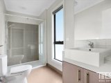 https://images.listonce.com.au/custom/160x/listings/323-outlook-way-sunbury-vic-3429/551/01772551_img_07.jpg?RCJ_NuI-x8s