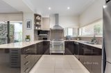 https://images.listonce.com.au/custom/160x/listings/324-adrienne-crescent-mount-waverley-vic-3149/988/01576988_img_04.jpg?cjlNF6_dvg4