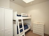 https://images.listonce.com.au/custom/160x/listings/324-canterbury-road-st-kilda-west-vic-3182/317/01087317_img_10.jpg?yGKuccgenBU