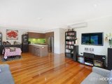 https://images.listonce.com.au/custom/160x/listings/324-clyde-street-newport-vic-3015/779/01203779_img_05.jpg?nYlr9lte0gw