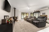 https://images.listonce.com.au/custom/160x/listings/324-glenisla-road-glen-park-vic-3352/310/01734310_img_20.jpg?zDxL5lLlyb8