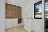 https://images.listonce.com.au/custom/160x/listings/324-mccomb-street-lilydale-vic-3140/073/01558073_img_08.jpg?FZuw19RBbdI