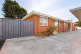 https://images.listonce.com.au/custom/160x/listings/324-warren-road-cheltenham-vic-3192/425/01675425_img_01.jpg?wVn2XWn-SO0