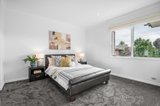 https://images.listonce.com.au/custom/160x/listings/324-woodlands-avenue-kew-east-vic-3102/775/01296775_img_04.jpg?pm1-Ab0FwMQ