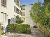 https://images.listonce.com.au/custom/160x/listings/3245-williams-road-south-yarra-vic-3141/952/01731952_img_02.jpg?ILhEAzW3fdA