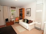 https://images.listonce.com.au/custom/160x/listings/3247-mckean-street-fitzroy-north-vic-3068/664/01684664_img_03.jpg?bepiVAPyrsg