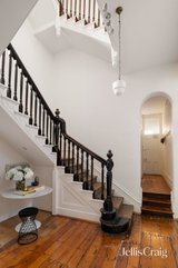 https://images.listonce.com.au/custom/160x/listings/325-327-bank-street-south-melbourne-vic-3205/670/01853670_img_05.jpg?ap3b9QGrVak