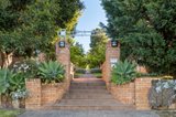 https://images.listonce.com.au/custom/160x/listings/325-7-hilltop-crescent-ivanhoe-east-vic-3079/028/01600028_img_21.jpg?UhMVuFM1-DI