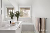 https://images.listonce.com.au/custom/160x/listings/325-afton-street-aberfeldie-vic-3040/900/01901900_img_09.jpg?6szuwIdvtII