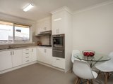 https://images.listonce.com.au/custom/160x/listings/325-cartwright-street-oak-park-vic-3046/799/01846799_img_03.jpg?PUgz2SzYxp4