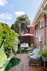 https://images.listonce.com.au/custom/160x/listings/325-eumeralla-road-caulfield-south-vic-3162/517/01636517_img_10.jpg?V0gI3NQiXfQ