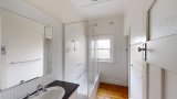 https://images.listonce.com.au/custom/160x/listings/325-mitchell-street-st-kilda-vic-3182/689/01702689_img_04.jpg?DVc-royBKlA