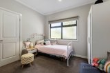 https://images.listonce.com.au/custom/160x/listings/325-shady-grove-nunawading-vic-3131/966/00893966_img_06.jpg?OJtoDve0Nd4