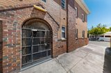 https://images.listonce.com.au/custom/160x/listings/326-charlotte-street-richmond-vic-3121/076/01839076_img_08.jpg?l4jIOojEXa8