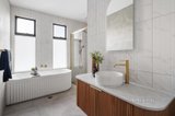 https://images.listonce.com.au/custom/160x/listings/326b-chesterville-road-bentleigh-east-vic-3165/037/01723037_img_09.jpg?tWTPF_XRrVY