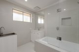 https://images.listonce.com.au/custom/160x/listings/327-grenfell-road-mount-waverley-vic-3149/370/01720370_img_02.jpg?NrsaIJeNf6Y