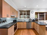 https://images.listonce.com.au/custom/160x/listings/327-mckinnon-road-bentleigh-east-vic-3165/196/01766196_img_05.jpg?InN7eioawzE