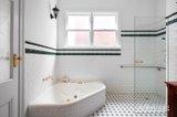 https://images.listonce.com.au/custom/160x/listings/327-richardson-street-middle-park-vic-3206/336/01951336_img_12.jpg?UjhrYMVwtqg