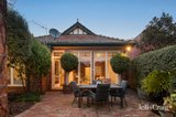 https://images.listonce.com.au/custom/160x/listings/327-richardson-street-middle-park-vic-3206/336/01951336_img_18.jpg?vljKBxDOpj8