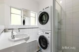 https://images.listonce.com.au/custom/160x/listings/327-ruskin-street-elwood-vic-3184/315/01976315_img_08.jpg?dioBEc-eS9w