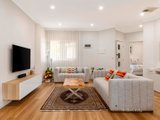 https://images.listonce.com.au/custom/160x/listings/3275-springfield-road-nunawading-vic-3131/997/01651997_img_02.jpg?GvVT2NWCD0c