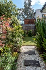 https://images.listonce.com.au/custom/160x/listings/328-32-livingstone-road-eltham-vic-3095/817/01117817_img_12.jpg?apebXxRtYZ4