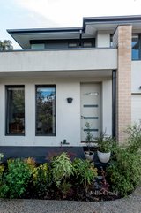 https://images.listonce.com.au/custom/160x/listings/328-32-livingstone-road-eltham-vic-3095/817/01117817_img_13.jpg?wvJz-jM_OoA