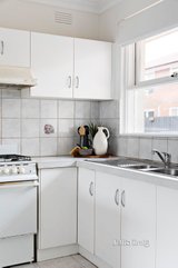 https://images.listonce.com.au/custom/160x/listings/328-ross-street-northcote-vic-3070/687/01233687_img_04.jpg?E3_YDoQ-bQc